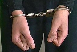 В Николаеве задержали очередного милиционера который избивал граждан В Николаеве задержали очередного милиционера который избивал граждан